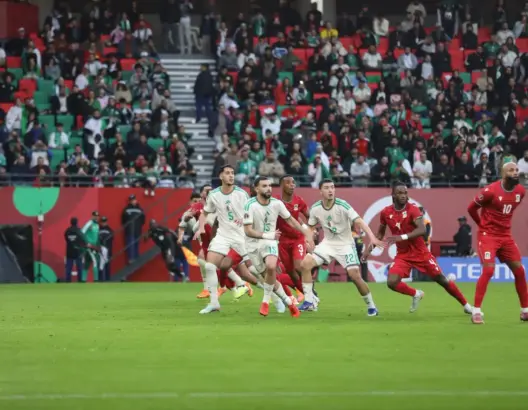المنتخب الجزائري يطيح بغينيا الاستوائية وينهي دور المجموعات بالعلامة الكاملة