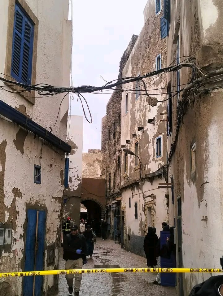 مصرع سيدة ورضيعها في انهيار منزل بحي الملاح بالصويرة