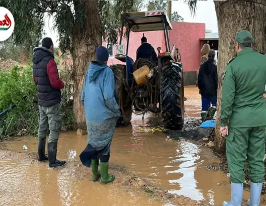 مياه الأمطار تغمر منازل نواحي الجديدة