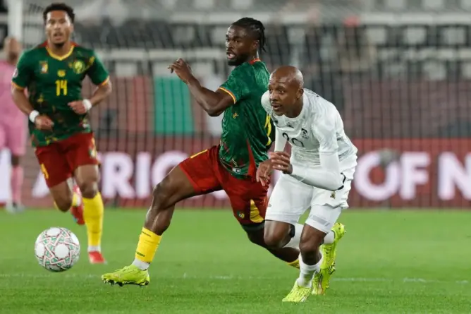 الكاميرون تُخرس منتخب جنوب إفريقيا بمُدرّبها بروس وتواجه المغرب في ربع نهائي “الكان”