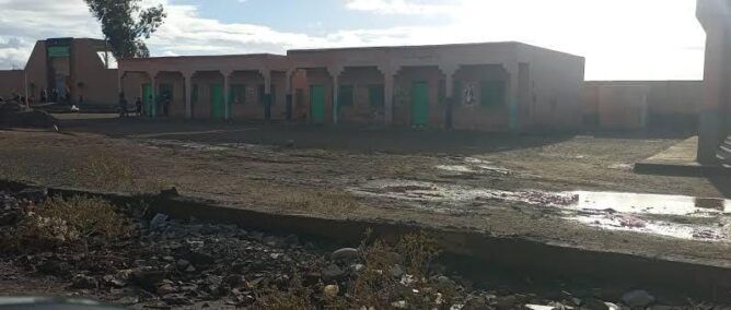 مجموعة مدارس "موسى الأشعري"، الواقعة بدوار عبد السلام التابع للنفوذ الترابي لجماعة سعادة بضواحي مراكش
