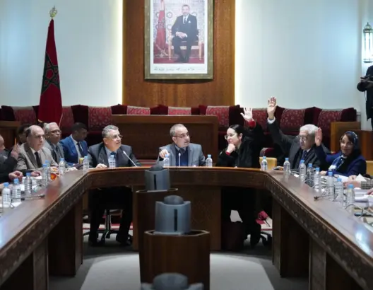 بعد “فيتو” المحكمة الدستورية.. لجنة العدل تمرر مشروع المسطرة المدنية وسط انقسام بين الأغلبية والمعارضة