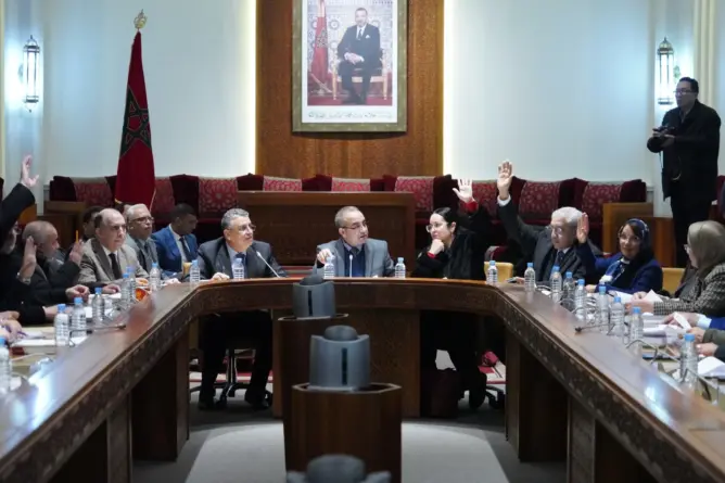 بعد “فيتو” المحكمة الدستورية.. لجنة العدل تمرر مشروع المسطرة المدنية وسط انقسام بين الأغلبية والمعارضة
