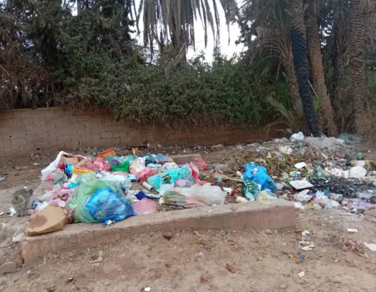 مراكش.. "مطرح عشوائي" يحاصر مدرسة بجماعة الويدان والساكنة تستغيث
