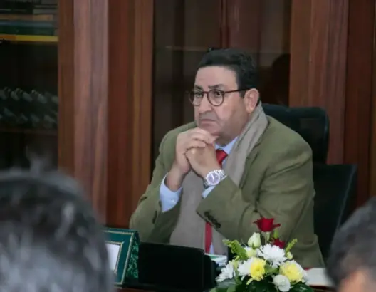 وزارة النقل بلا حافلات لموظفيها.. مراسلة وعريضة تكشفان أزمة تنقل داخل القطاع