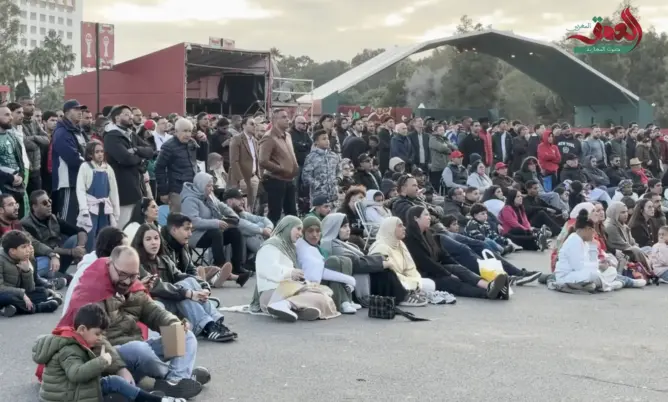 جزائريون ومغاربة يتابعون قمة نيجيريا في أجواء حماسية بـ “فان زون” السويسي بالرباط