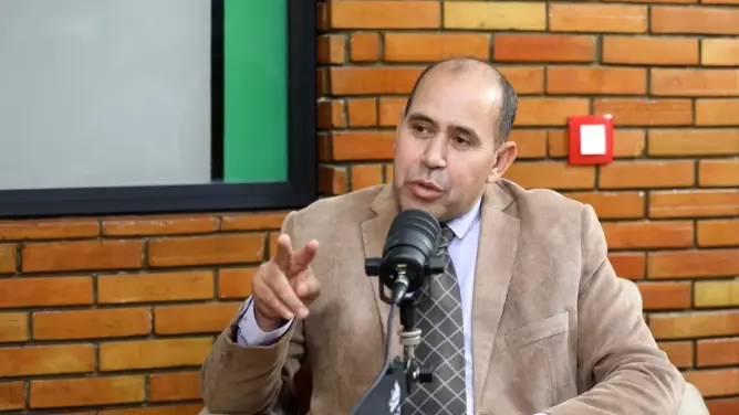 أمقران يرفض رمي الأمازيغ بـ”التخوين” و”التصهين” ويكشف “زيف” أرقام تعميم الأمازيغية (فيديو)
