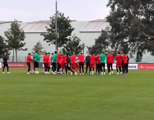 بحضور أغلب اللاعبين.. المنتخب الوطني ينهي استعداداته لمواجهة نيجيريا في نصف نهائي الكان