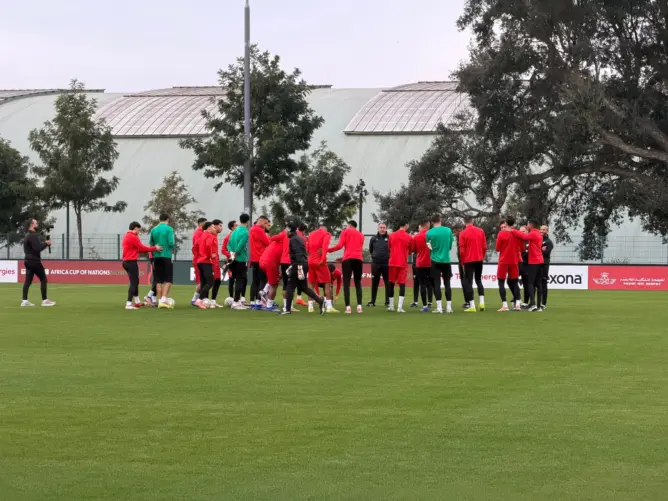 بحضور أغلب اللاعبين.. المنتخب الوطني ينهي استعداداته لمواجهة نيجيريا في نصف نهائي الكان