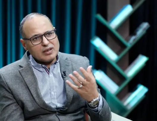 عندما اجتمع “الرفاق” بالهمة وأخنوش.. بوز ينبش في أسرار لقاءات اليسار بمحيط الدولة (فيديو)