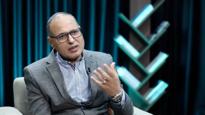 عندما اجتمع “الرفاق” بالهمة وأخنوش.. بوز ينبش في أسرار لقاءات اليسار بمحيط الدولة (فيديو)
