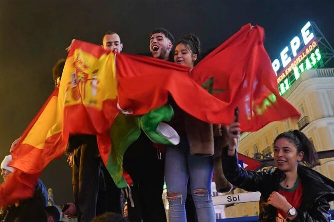 المغاربة في صدارة اقتصاد الجارة الشمالية.. 373 ألف عامل يعززون “سيادة” اليد العاملة بإسبانيا
