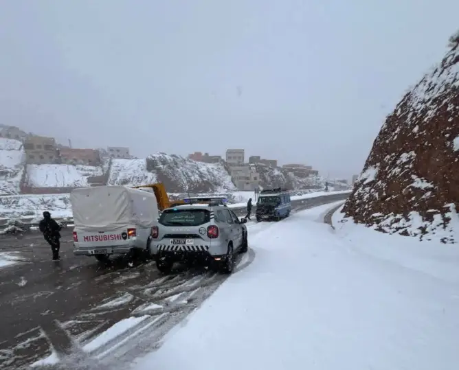 نشرة برتقالية: أمطار غزيرة وثلوج كثيفة ورياح عاصفية تضرب هذه المناطق ابتداء من اليوم