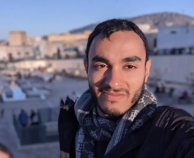 خدم يا التاعس من سعد الناعس” رجل التعليم … حين يربح الجميع إلا هو!