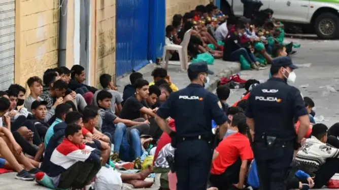 حقوقيون يطالبون إسبانيا بالتدخل لحماية المهاجرين في سبتة المحتلة