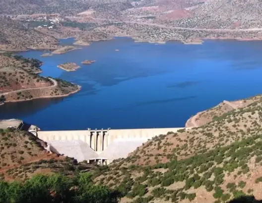 بعد 7 سنوات من الجفاف.. هل تنقذ سدود المغرب مياه الأمطار الأخيرة من الضياع؟