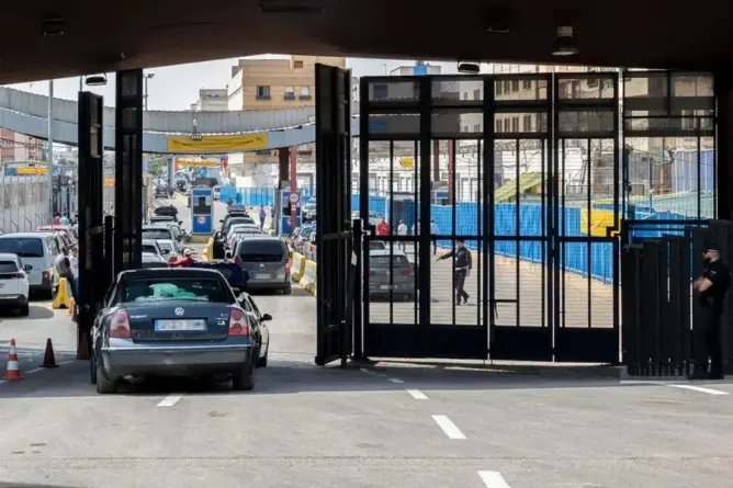 الحدود الذكية في مليلية.. حلم أمني يتحول إلى كابوس يومي للمسافرين