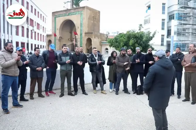دكاترة يحتجون أمام وزارة العدل من أجل الإدماج