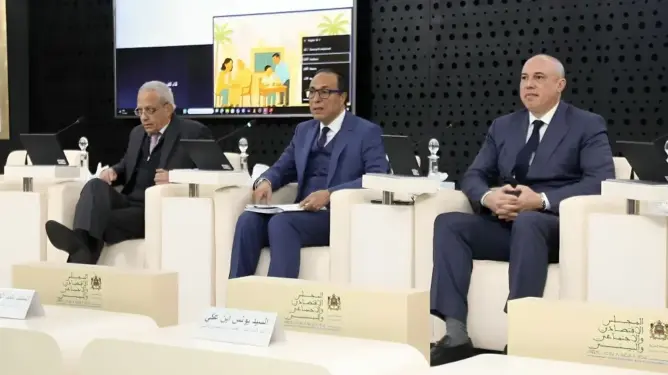 المجلس الاقتصادي: الخدمات العمومية تغطي أقل من 5% من احتياجات “الرعاية” بالمغرب