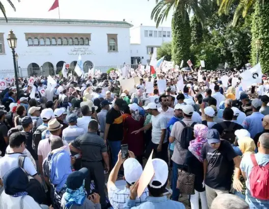 ملف “الأساتذة المبرزين” يفجر غضب النقابات.. وإضرابات وطنية تهدد استقرار الأقسام التحضيرية