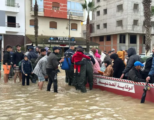 الحكومة تعقد اجتماعا عاجلا لدراسة وضعية الفيضانات بالقصر الكبير