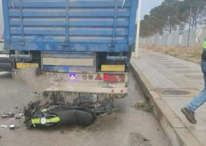 ميدلت.. حادثة سير مميتة تودي بحياة جندي بمنطقة تادموت