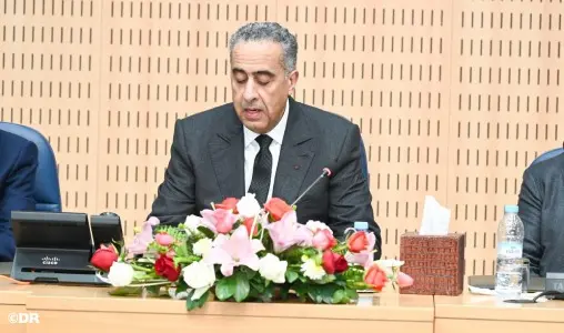 حموشي يشرف على توشيح 139 من أطر "الديستي" بأوسمة ملكية