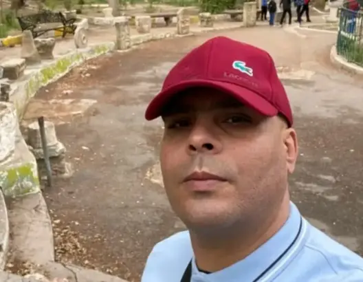 “كل الخبز واسكت” داخل المحكمة.. الجزائر تسجن نقابيا 10 سنوات وأمنستي تصف الحكم بـ”الجائر”