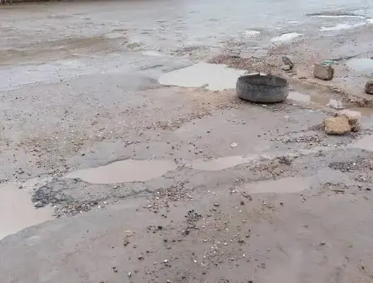 استنفار في العاصمة الاقتصادية لإصلاح الطرق والإنارة بعد مخلفات الأمطار