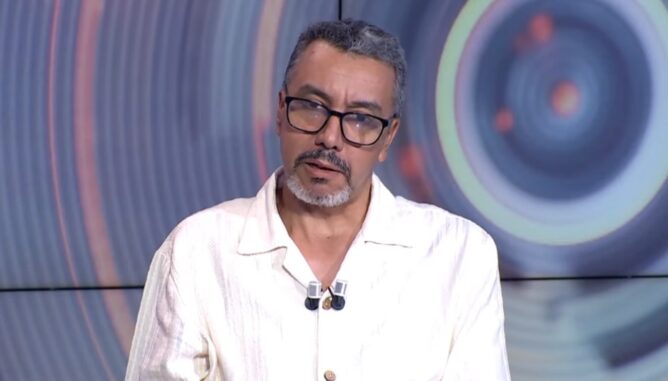 خالد شيات، الخبير في العلاقات المغربية الجزائرية