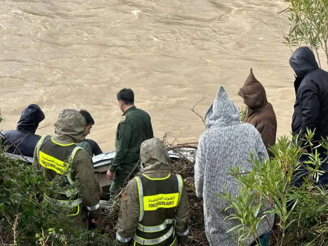 مقتل 4 أشخاص وفقدان شخص خامس جرفتهم السيول بضواحي تطوان