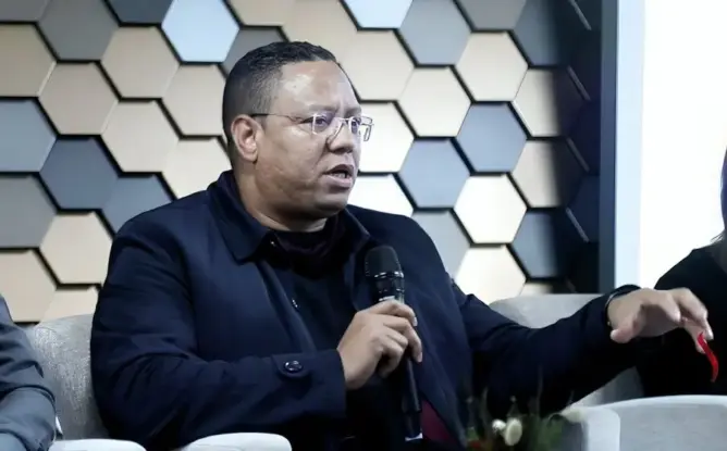 لغروس: صحافة الاستقصاء “سلعة باهظة في سوق رخيص” والنموذج الاقتصادي الحالي يعرقلها
