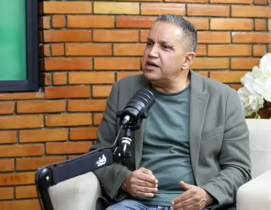 أيتلحو: “المعيرة” قتل للتنوع اللغوي الأمازيغي.. والحل معاهد جهوية تنتصر لـ“أمازيغيات الترابات” (فيديو)