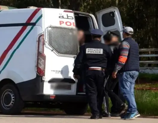 أمن الخميسات يفك لغز السطو على وكالة لتحويل الأموال ويوقف شخصين متورطين