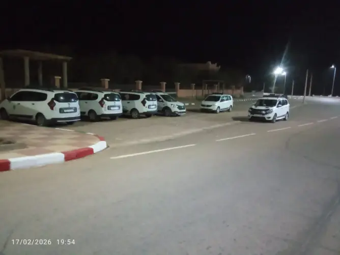 مسيرة احتجاجية لسيارات الأجرة تنطلق من الزاك نحو الرباط تنديدا بـ”البلطجة” وتجاهل السلطات