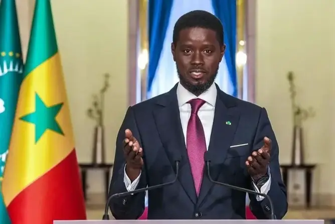 بعد أحداث نهائي “الكان”.. رئيس السنغال يعتزم تقديم ملتمس إلى الملك للعفو عن “معتقلي الشغب”
