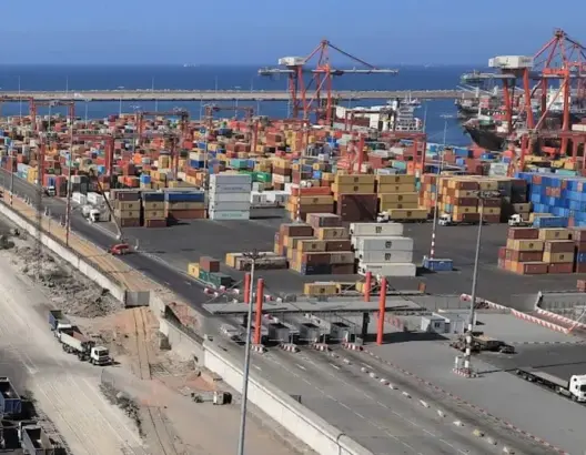 العجز التجاري بالمغرب يرتفع بـ5.1% وسط صمود صادرات الطيران والسيارات