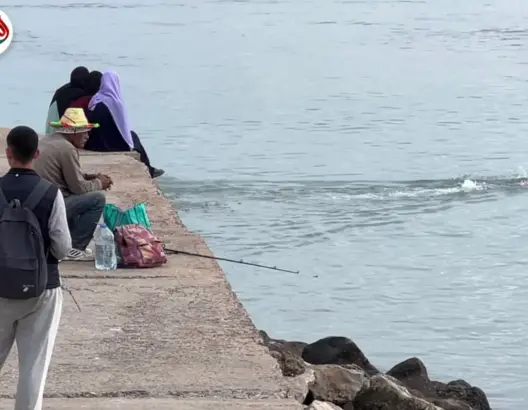 الصيد بالقصبة ملاذ مواطنين بالجديدة في رمضان