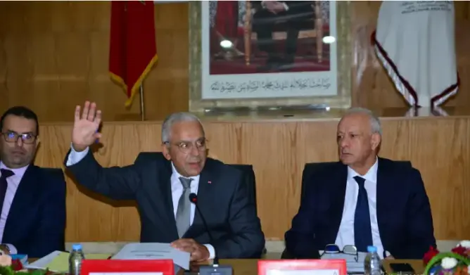 “المدير الجديد” يتسبب في تجميد أجور موظفي وكالة تنفيذ المشاريع بجهة الدار البيضاء