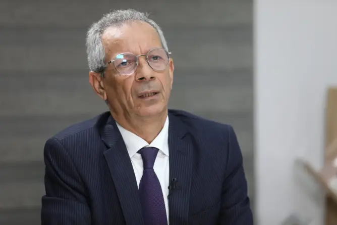 أحمد رحو.. من تدبير الأبناك ومجلس المنافسة إلى قيادة أول وزارة للذكاء الاصطناعي بالمغرب
