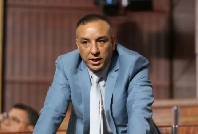 بسبب “تزوير وخروقات”.. جامعة التعليم تعلن طرد حسن أومريبط وحل مكتبين إقليميين بأكادير