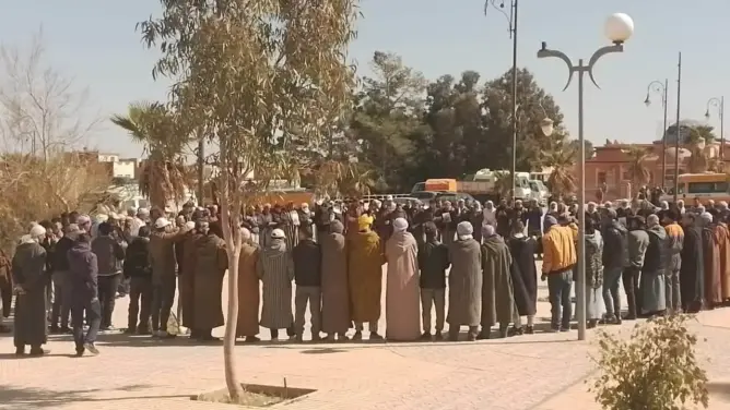 فكيك.. إضرام مواطن النار في جسده يُشعل احتجاجات بتالسينت