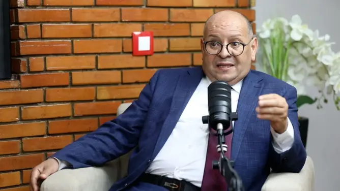 بوهوش: ضعف مستوى النخب يعمق عزلة درعة تافيلالت وطرق بالجهة متعثرة “بفعل فاعل” (فيديو)