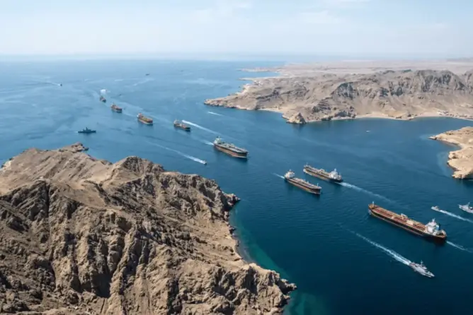 مضيق هرمز - الممر المائي الاستراتيجي لنقل النفط العالمي