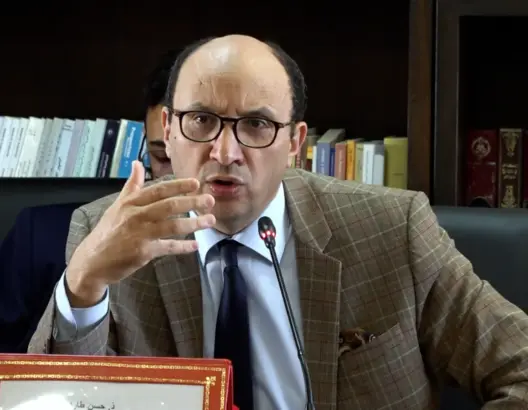 من رحاب جامعة محمد الخامس.. حسن طارق يستنطق التاريخ لتفسير “لغز” شرعية الدولة الحديثة (فيديو)