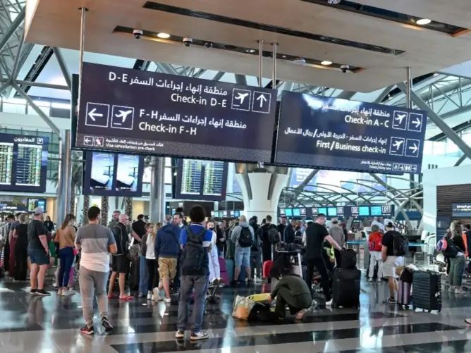 سماء ملبدة بغلاء الوقود.. هل تلحق شركات الطيران بموجة زيادات الأسعار بفعل حرب إيران؟