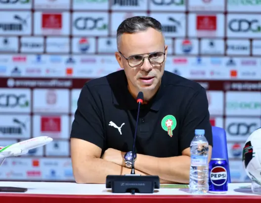 وهبي يؤكد استمراره مع “الأسود” ويرسم طريق المغرب نحو المنافسة على لقب كأس العالم