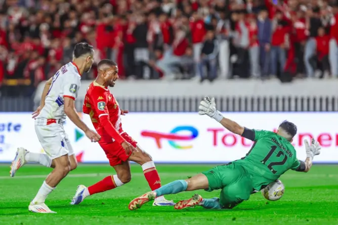 أولمبيك أسفي يُزيح الوداد ويبلغ نصف نهائي كأس الكونفدرالية