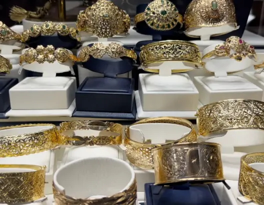 تراجع كبير في أسعار الذهب بالمغرب.. انخفاض بـ%30 ومهني يوضح الأسباب (فيديو) 