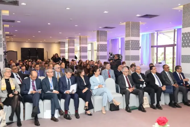 الدريوش: الاقتصاد الأزرق يترجم الرؤية الملكية لنمو مستدام والجهات رافعة لتطوير التجمعات البحرية